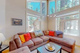 Granite Tranquility - Private Sauna & Fireplace - Image 5