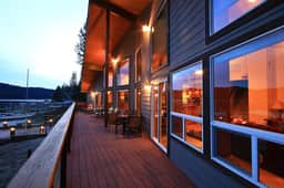 Humphreys Lakefront - Private Dock, Sleeps 24 - Image 2