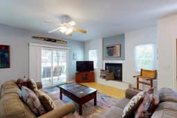 Moler Lake House - Pool, Hot Tub & Dog-Friendly - Image 4