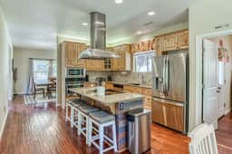 Wooded Bliss - Near Yosemite, Sweeping Views - Image 2