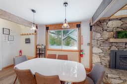 Starfall - Modern Yosemite Home, Great Deck - Image 2