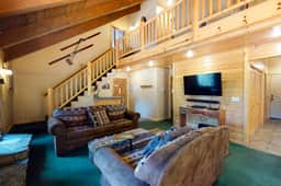 Yosemite Silvertip Lodge - Image 2