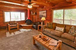 Harris Lakeview Cabin - Image 5