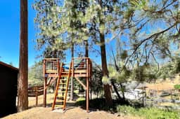 Sugar Pine Log Cabin - Image 3