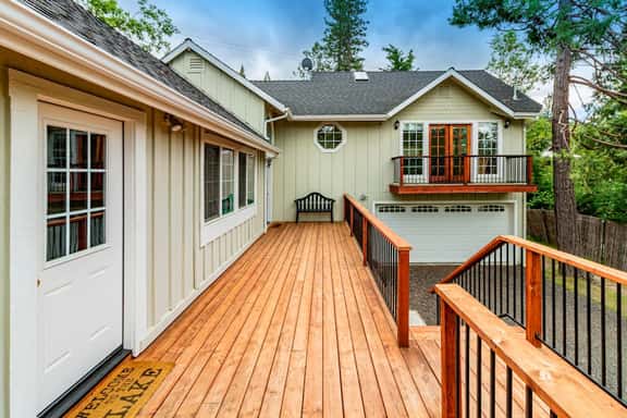 Brier Escape - Boat Slip, Beach & Lake Views - Image 1