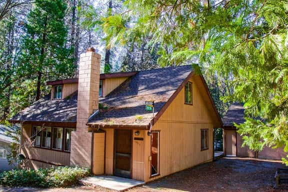 Lancaster Cabin - Bass Lake, Fireplace & Deck - Image 1