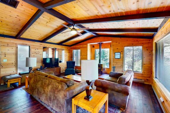Yosemite Big Rock Cabin - Image 1