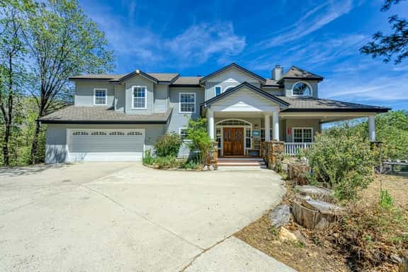 11 Acre Mountain Spirit Retreat - Image 1