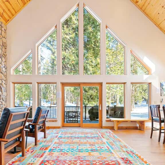 Oso Lodge - Ping-Pong, Deck & EV Charger - Image 1