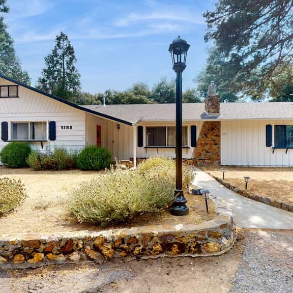 Uhre Family Retreat - Game Room & Spacious Deck - Image 1