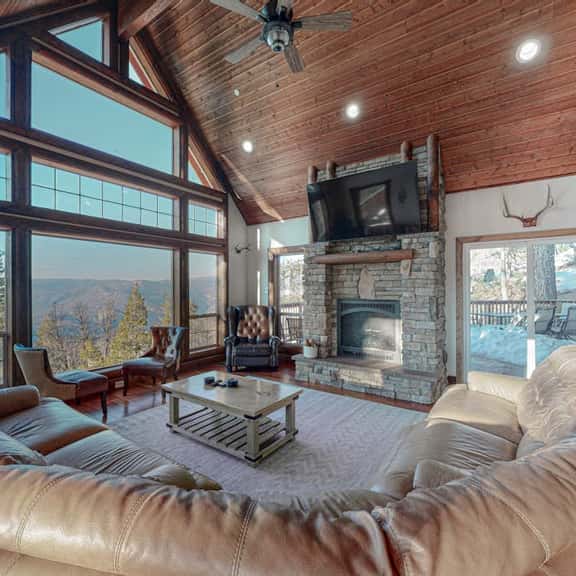 Glacier Peak Lodge - Inside Yosemite, Big Views - Image 1