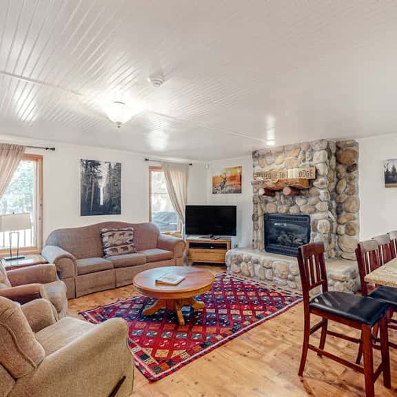 Oso Lodge Unit B - Yosemite Boundary, AC & EV - Image 1