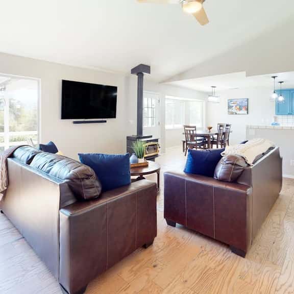 Five Oaks Circle Ranch - Image 1