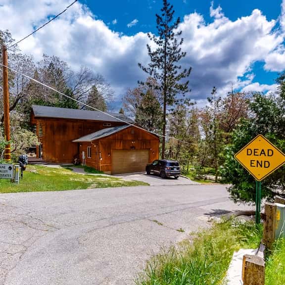 Streiff Lake House - Mountain Views & Pool Table - Image 1