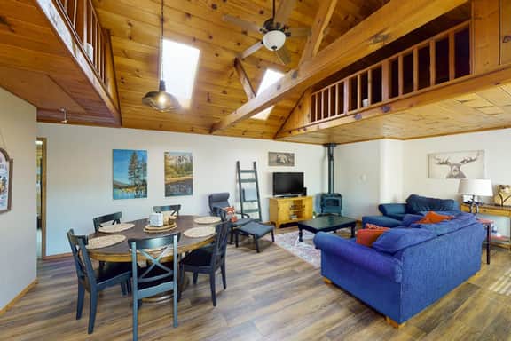 Brier Escape - Boat Slip, Beach & Lake Views - Image 4