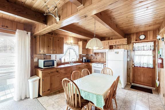 Lancaster Cabin - Bass Lake, Fireplace & Deck - Image 5