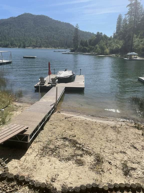 Twets Lakefront - Lakefront, Boat Dock & Hot Tub - Image 5