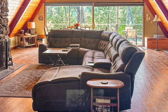 Alford Family Lodge - Walk to Bass Lake, 2 Decks - Image 2