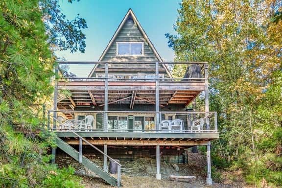 Alford Family Lodge - Walk to Bass Lake, 2 Decks - Image 4