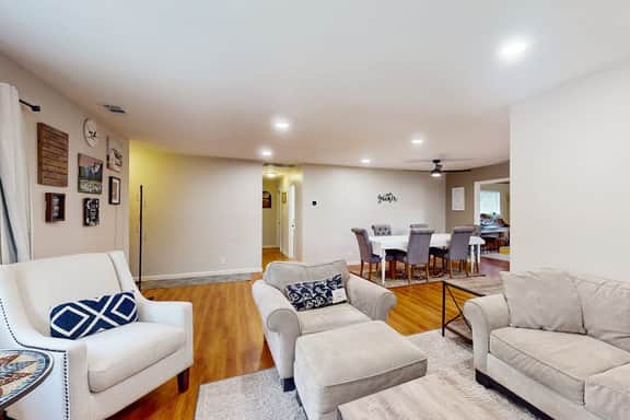 Uhre Family Retreat - Game Room & Spacious Deck - Image 4