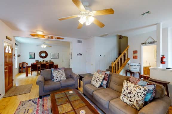 Moler Lake House - Pool, Hot Tub & Dog-Friendly - Image 5
