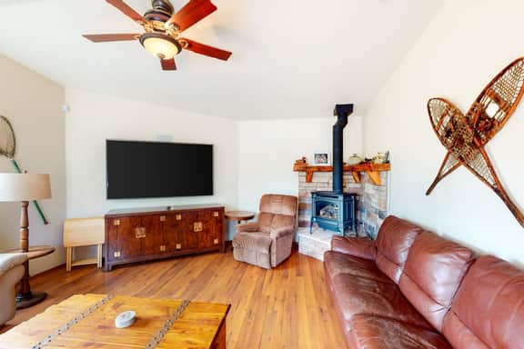 Alder Lake View Lodge - Image 4