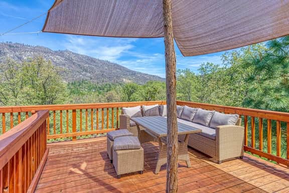 Cascadel Haven - Mountain Views & Dog-Friendly - Image 3